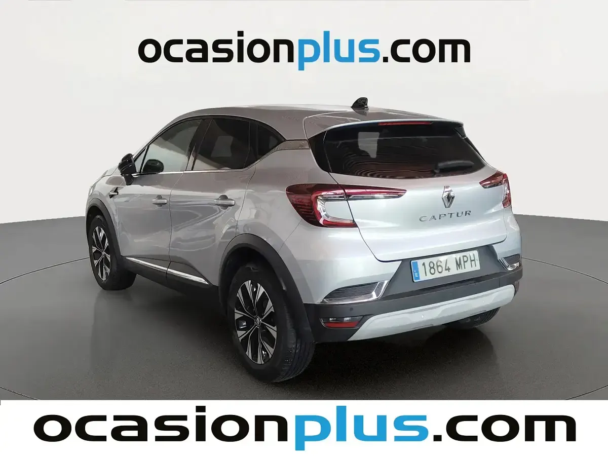 Usado Renault Captur Techno 90 CV (66 kW) 2024 Gris SUV