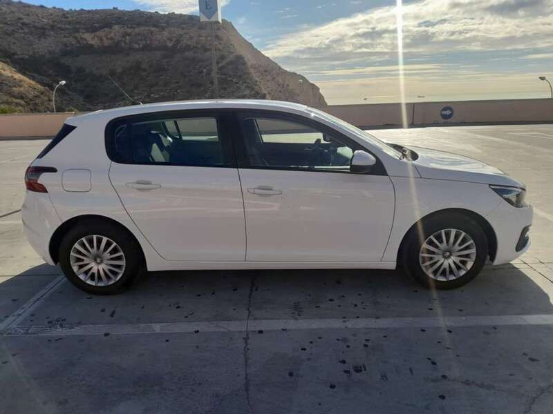 Usado Peugeot 308 Business-Line 110 CV (80 kW) 2019 Blanco Utilitario