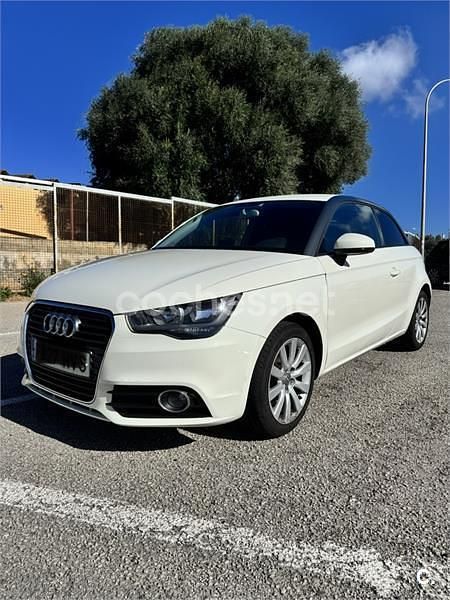 Usado Audi A1 Attraction 86 CV (63 kW) 2014 Beige Utilitario