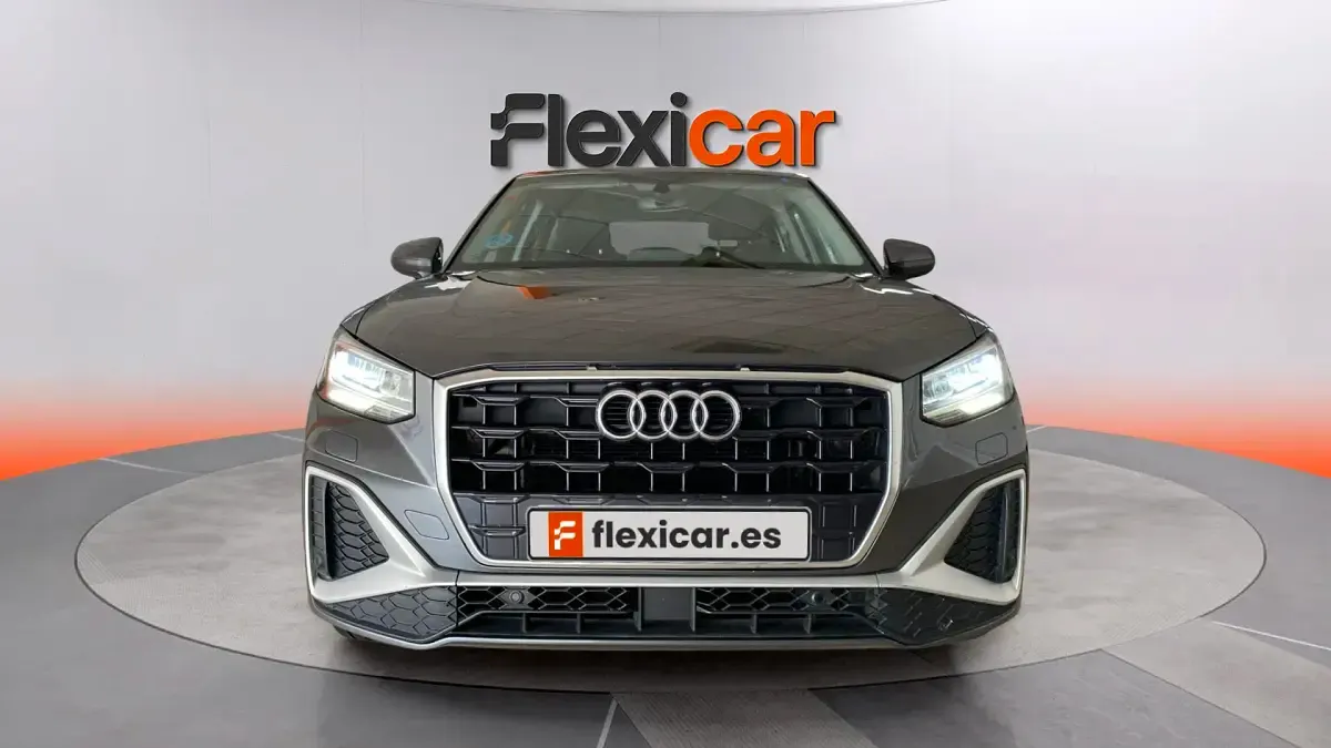 Usado Audi Q2 Premium 150 CV (110 kW) 2021 Gris SUV