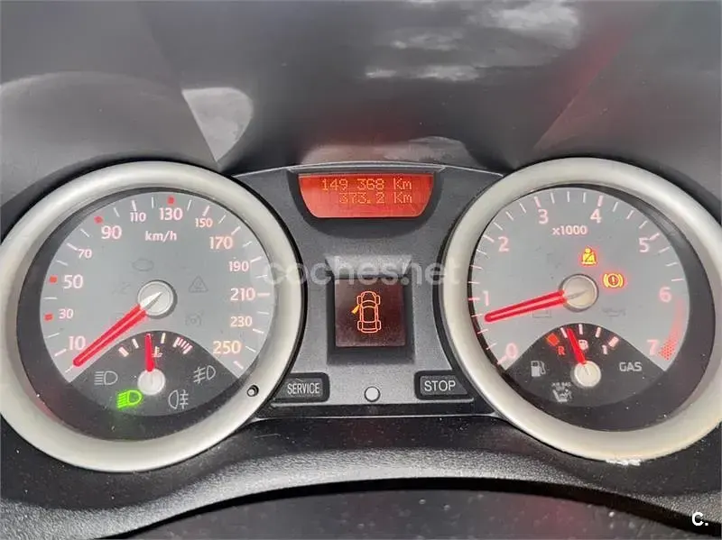 Usado Renault Mégane II Expression 115 CV (84 kW) 2003 Negro Berlina