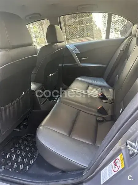 Usado BMW 525 177 CV (130 kW) 2006 Gris / plata Berlina