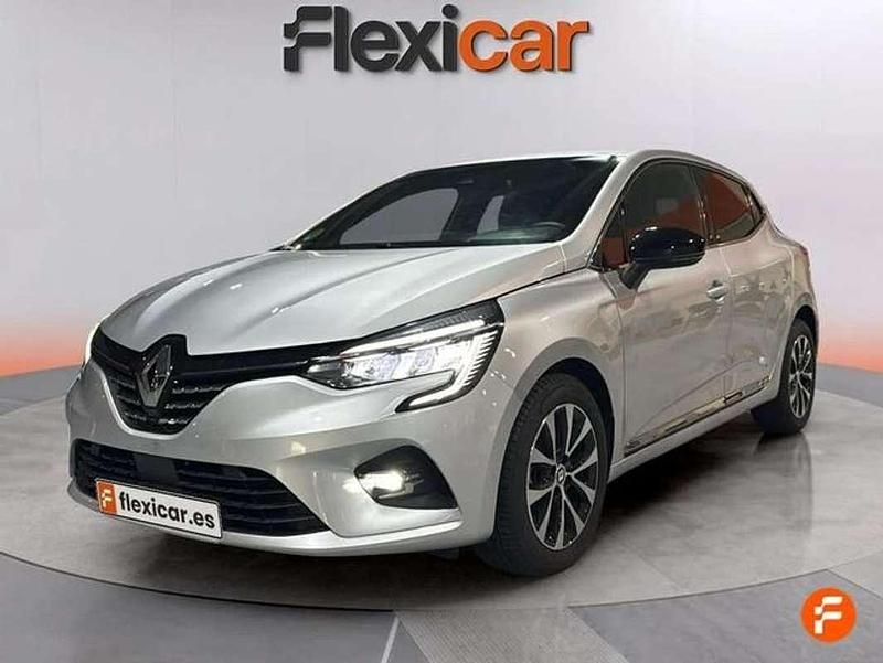 Usado Renault Clio V Techno 140 CV (102 kW) 2023 Gris Utilitario