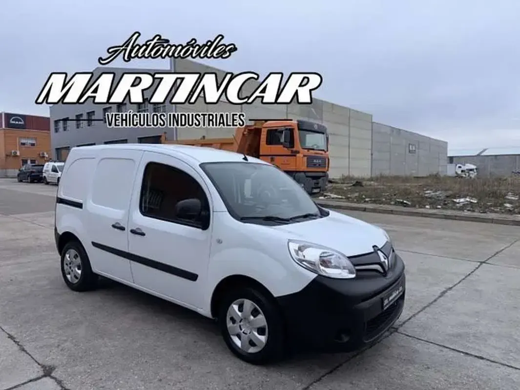 Usado Renault Kangoo 95 CV (69 kW) 2021 Gris Monovolumen
