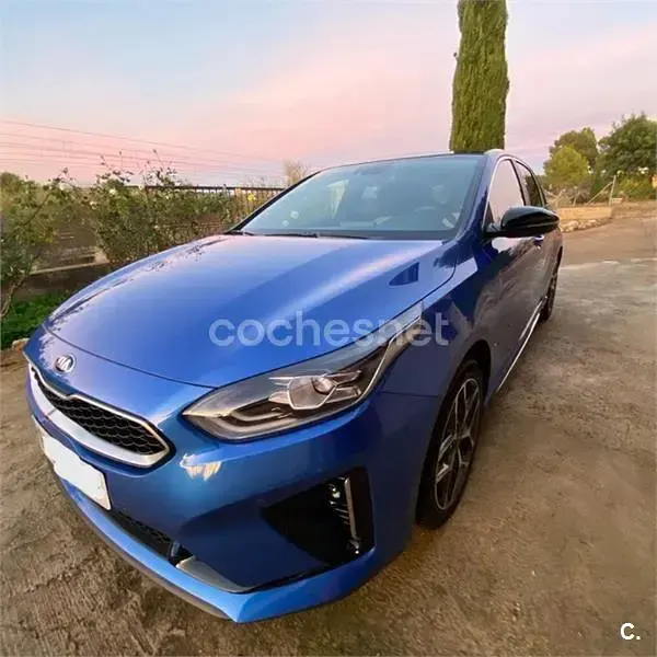 Usado Kia Ceed GT GT-Line 140 CV (102 kW) 2020 Azul Berlina