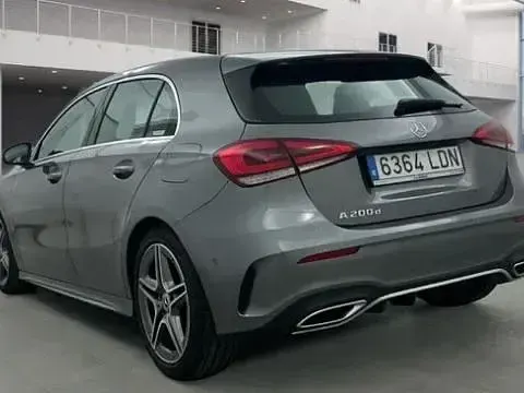 Usado Mercedes A200 150 CV (110 kW) 2019 Gris
