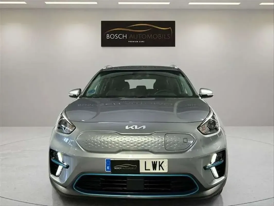 Usado Kia e-Niro 150 kW (204 CV) 2022 Gris SUV