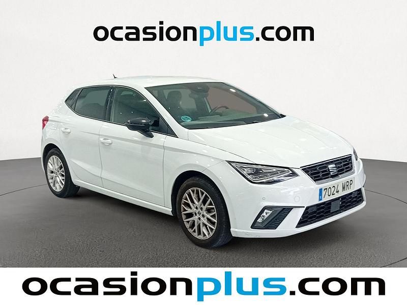 Usado Seat Ibiza FR 115 CV (84 kW) 2024 Blanco Berlina