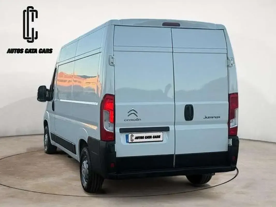 Usado Citroën Jumper 120 CV (88 kW) 2020 Blanco Monovolumen