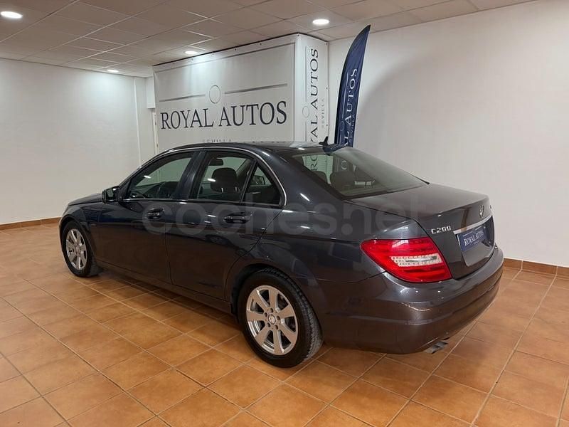 Usado Mercedes C200 Avantgarde 136 CV (100 kW) 2014 Gris / plata Familiar