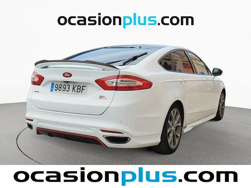 Usado Ford Mondeo ST-Line 160 CV (117 kW) 2017 Blanco Berlina