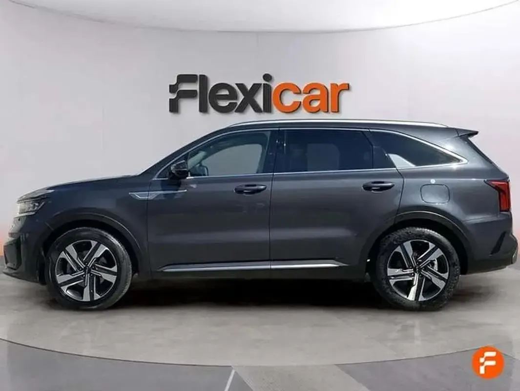 Usado Kia Sorento Plus 232 CV (170 kW) 2024 Gris SUV