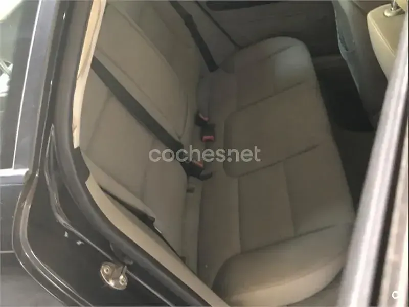 Usado Audi A3 Ambiente 105 CV (77 kW) 2006 Negro Utilitario