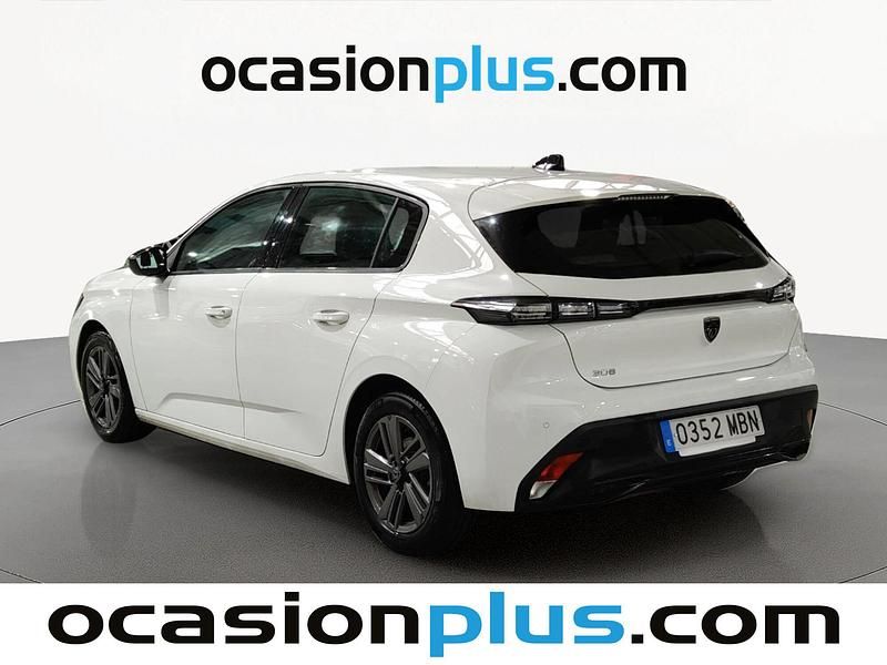 Usado Peugeot 308 Active 130 CV (95 kW) 2022 Blanco