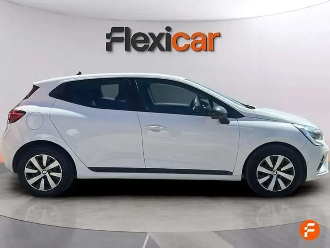 Käytetty Renault Clio V Evolution 101 HP (74 kW) 2023 Valkoinen Viistoperä