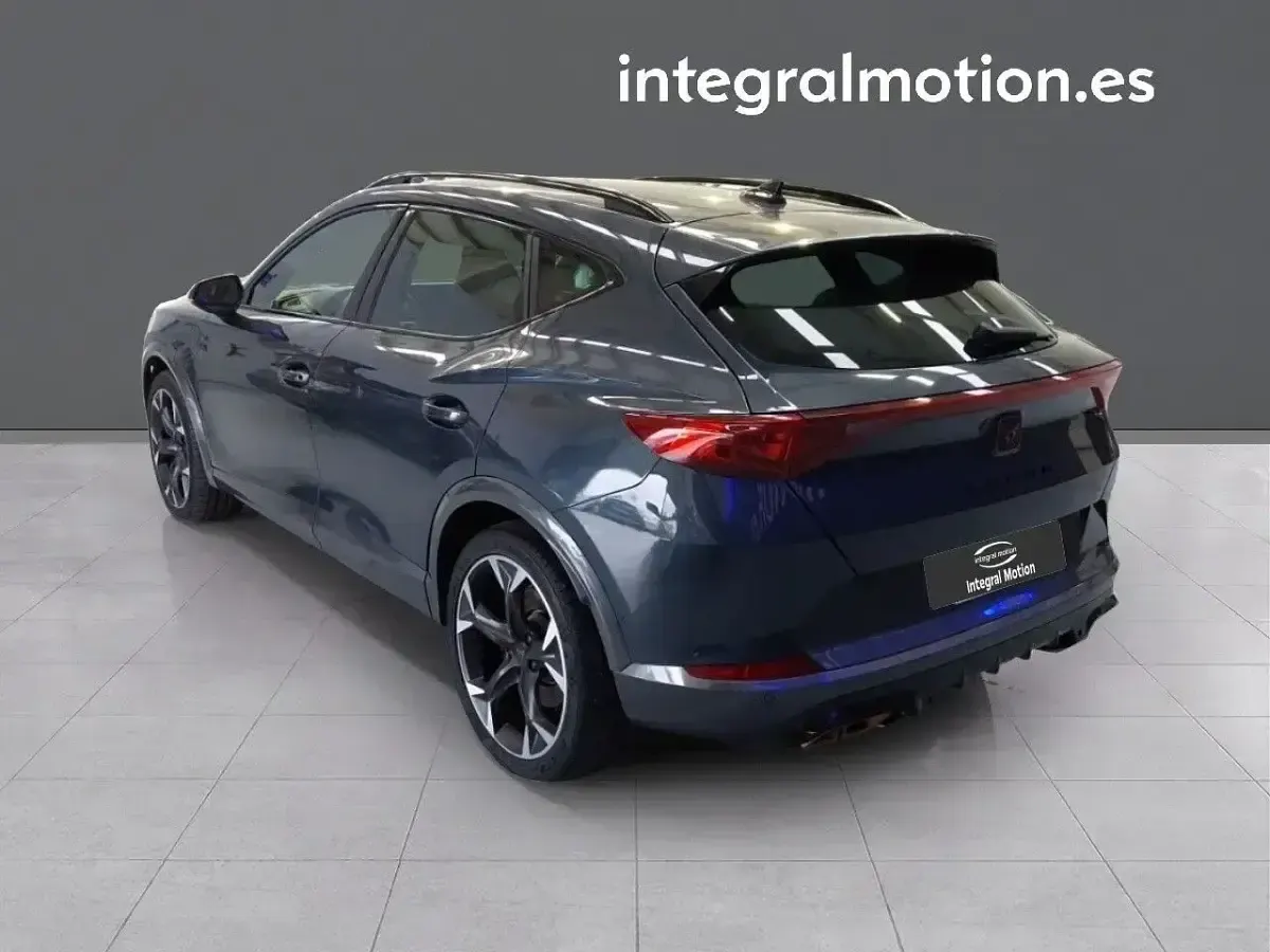 Usado Cupra Formentor VZ 244 CV (179 kW) 2021 Gris SUV