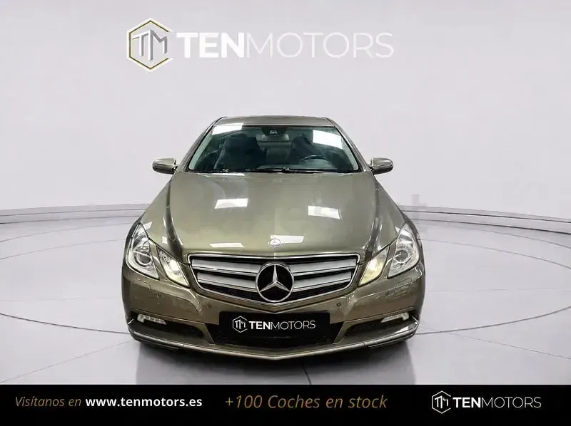 Usado Mercedes E350 231 CV (169 kW) 2011 Gris / plata Coupe