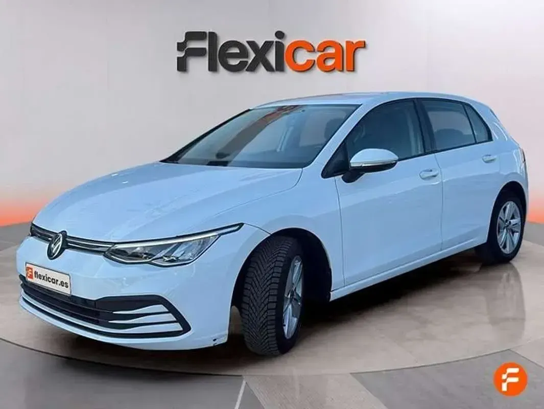 Usado VW Golf VIII Life 116 CV (85 kW) 2022 Blanco Utilitario