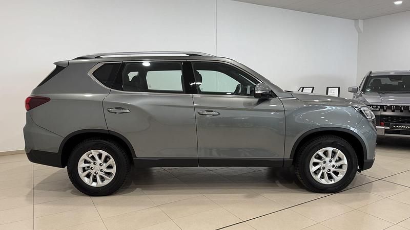 Nuevo Ssangyong (KGM) Rexton 202 CV (148 kW) 2025 Gris SUV