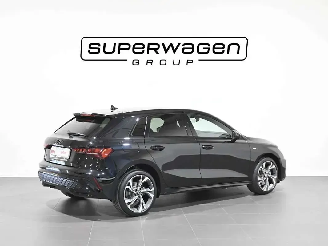 Usado Audi A3 Sportback e-tron S-Line 204 CV (150 kW) 2025 Negro Utilitario