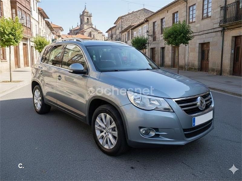 Usado VW Tiguan 140 CV (102 kW) 2008 Gris / plata SUV