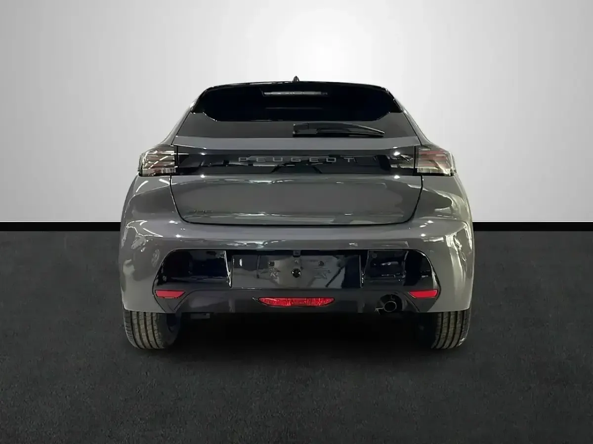 Nuevo Peugeot 208 Allure 110 CV (80 kW) 2025 Gris Utilitario