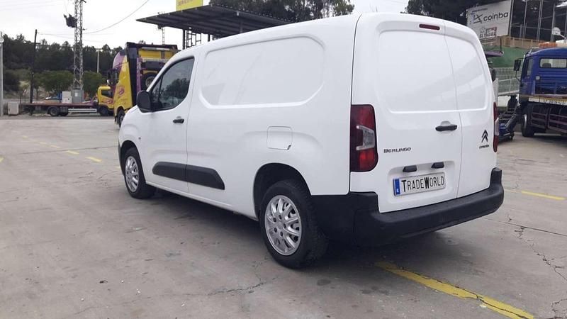 Usado Citroën Berlingo Feel 102 CV (75 kW) 2020 Blanco Monovolumen
