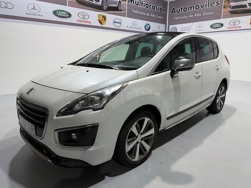 Usado Peugeot 3008 Style 130 CV (95 kW) 2015 Blanco Familiar