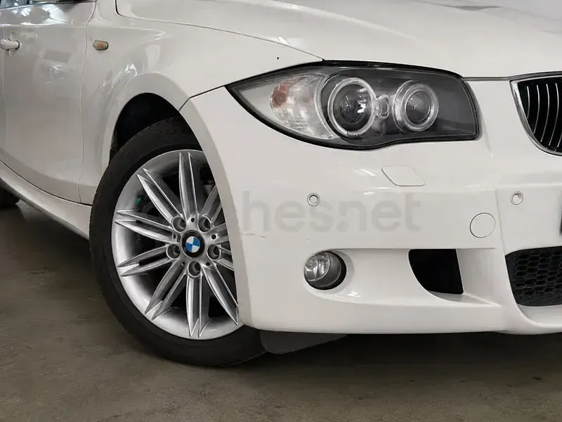 Usado BMW 118 Sport Line 143 CV (105 kW) 2011 Blanco Utilitario