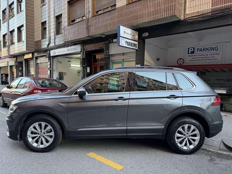 Usado VW Tiguan Advance 150 CV (110 kW) 2019 Gris SUV