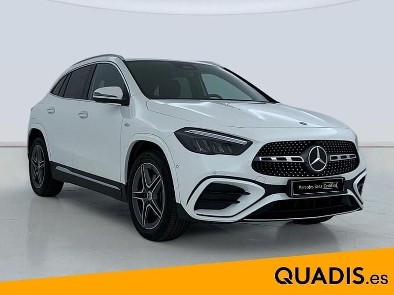 Usado Mercedes GLA250 218 CV (160 kW) 2025 Blanco SUV