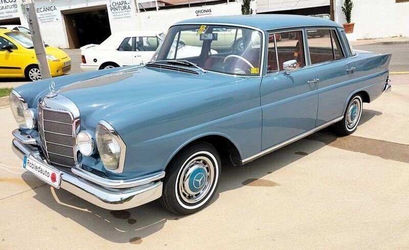 Azul Usado 1967 Mercedes 220 Berlina | 21.000 € - Imagen 1/4