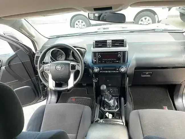 Usado Toyota Land Cruiser 177 CV (130 kW) 2016 Gris SUV