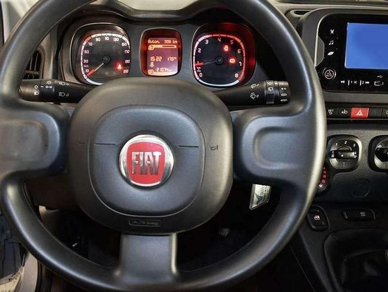 Usado Fiat Panda 71 CV (52 kW) 2023 Gris Utilitario