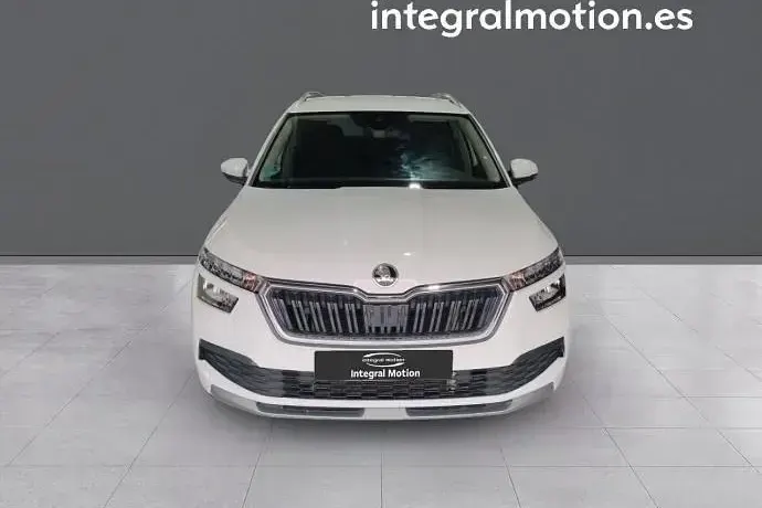 Usado Skoda Kamiq Selection 150 CV (110 kW) 2023 Blanco SUV