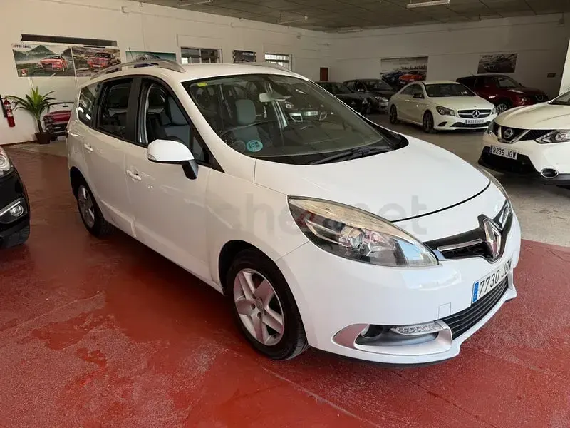 Usado Renault Grand Scénic IV Life 115 CV (84 kW) 2016 Blanco Monovolumen