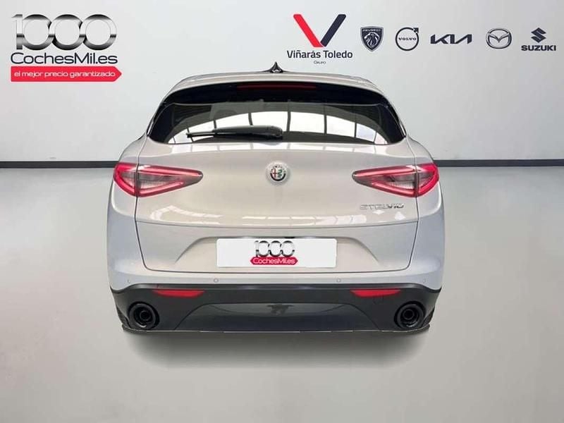 Usado Alfa Romeo Stelvio Sprint 160 CV (117 kW) 2024 Blanco SUV