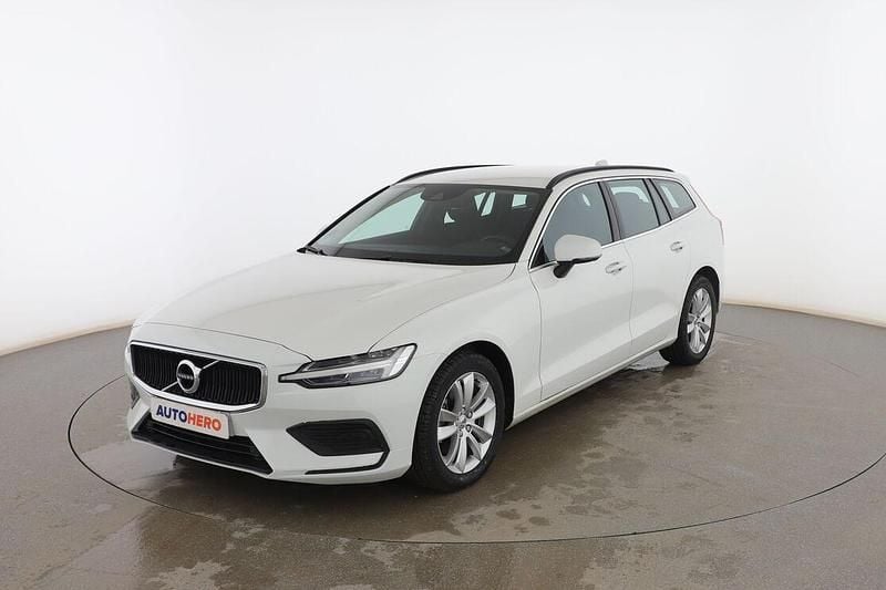 Usado Volvo V60 Core 197 CV (144 kW) 2021 Blanco Familiar
