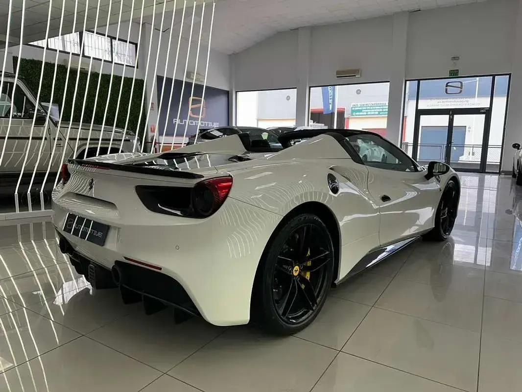 Usado Ferrari 488 670 CV (492 kW) 2019 Blanco Descapotable