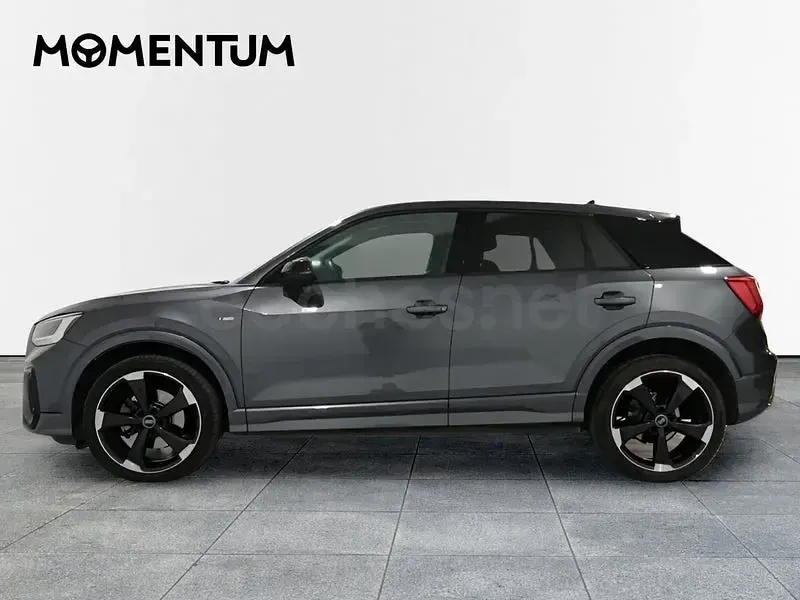 Usado Audi Q2 Comfort 150 CV (110 kW) 2022 Gris / plata SUV