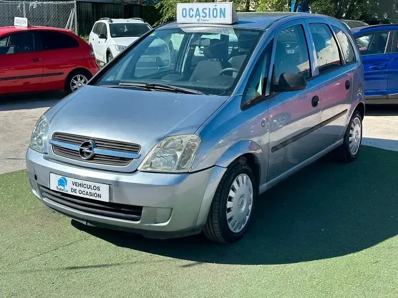 Usado Opel Meriva Cosmo 75 CV (55 kW) 2004 Gris / plata Monovolumen