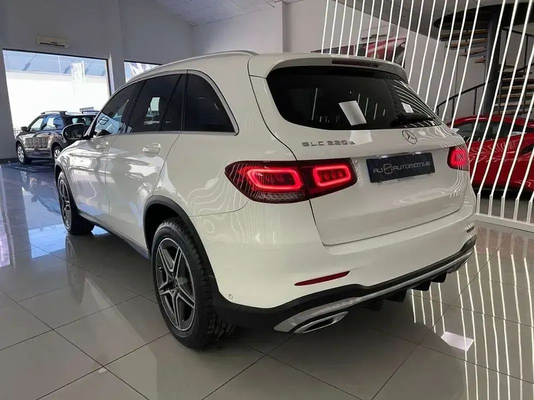 Usado Mercedes GLC220 194 HP (142 kW) 2020 Branco SUV