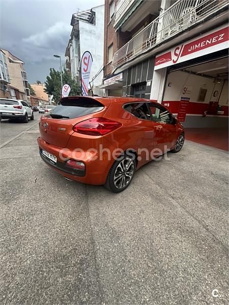 Naranja Usado 2013 Kia Ceed Plus Utilitario | 8000 € (Precio justo) - Imagen 1/4