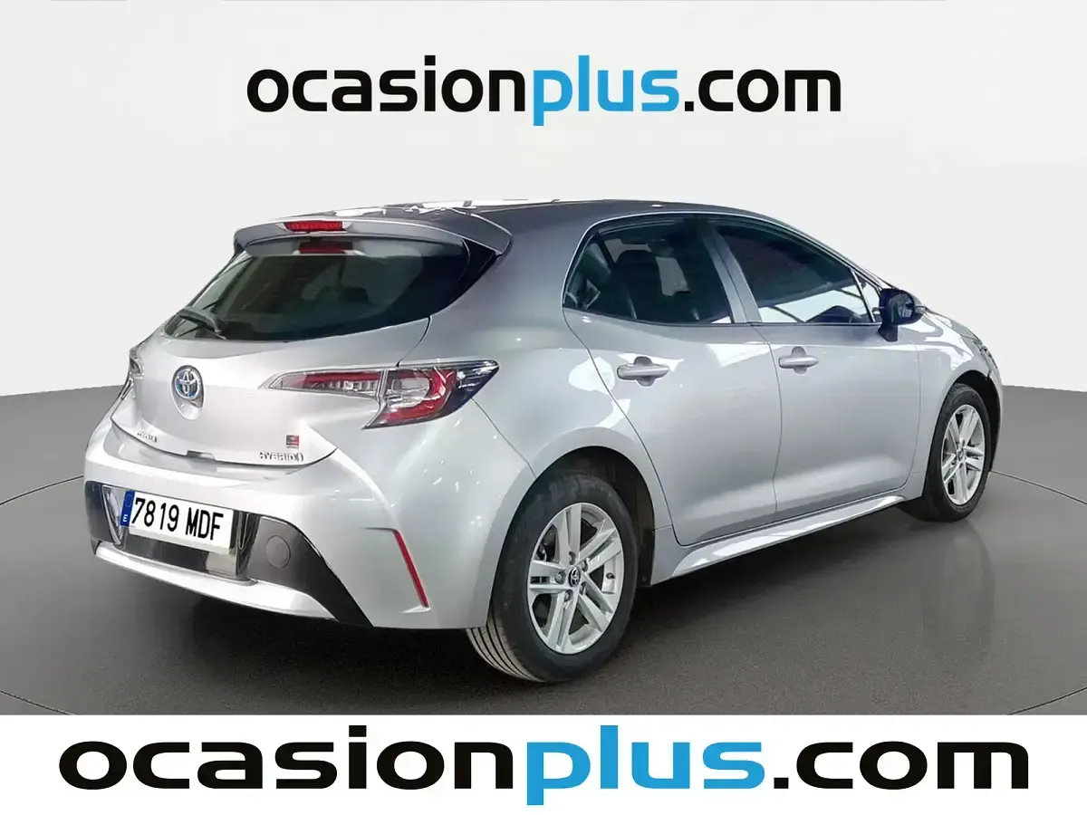 Begagnad Toyota Corolla Business Edition 122 HK (89 kW) 2023 Grå