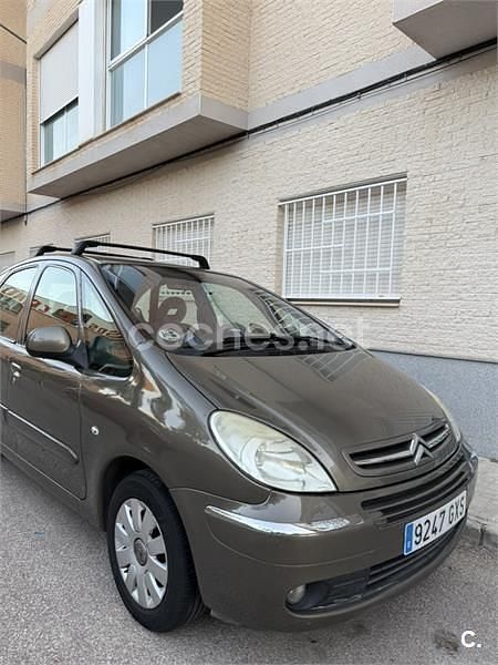 Beige Usado 2010 Citroën Xsara Picasso Monovolumen | 4400 € (Caro) - Imagen 1/4