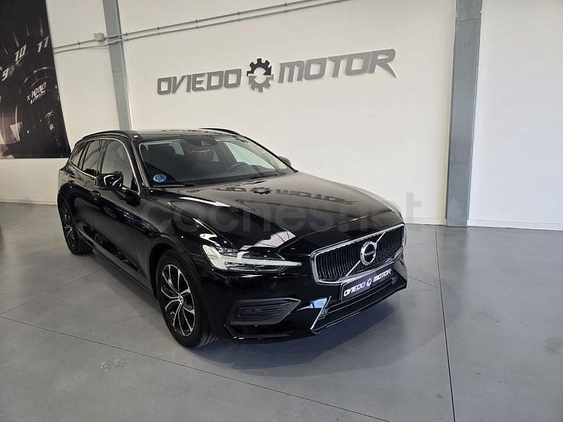 Usado Volvo V60 Core 197 CV (144 kW) 2022 Negro Familiar