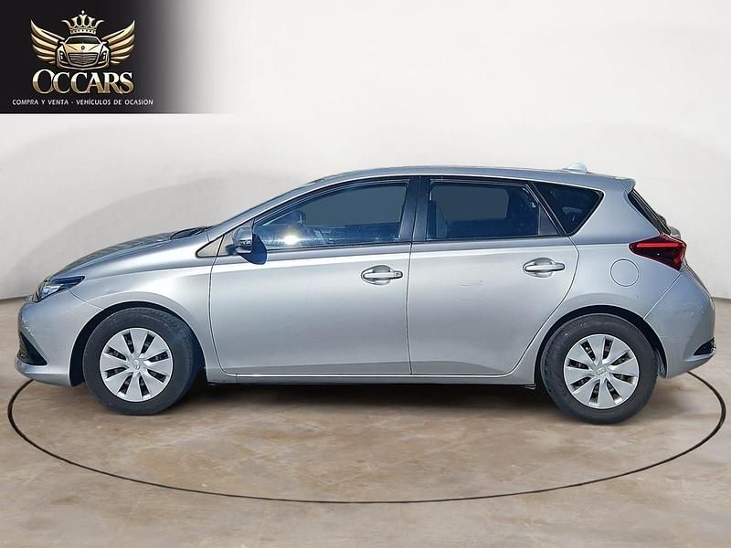 Usado Toyota Auris 90 CV (66 kW) 2016 Gris