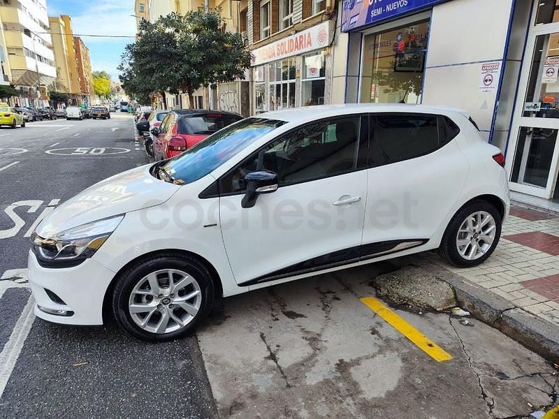 Usado Renault Clio IV LIMITED 90 CV (66 kW) 2019 Blanco Berlina