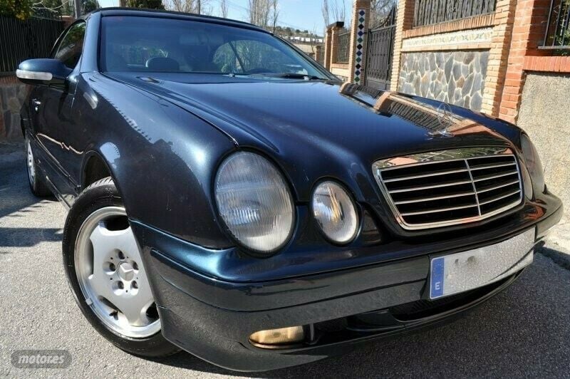 Usado Mercedes CLK200 Elegance 191 CV (140 kW) 2000 Azul Descapotable