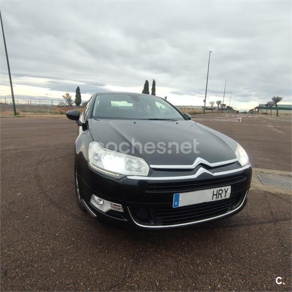 Negro Usado 2013 Citroën C5 Business Class Berlina | 7000 € (Precio justo) - Imagen 1/4